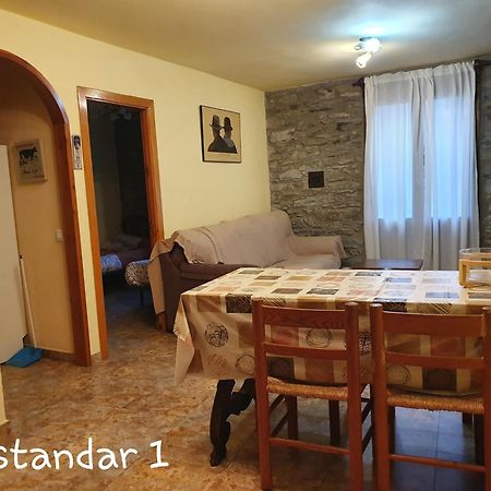 Apartaments Rurals XIX Queralbs Camera foto